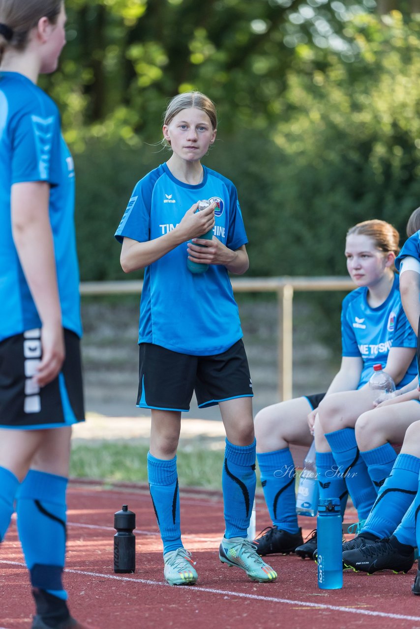 Bild 69 - Loewinnen Cup